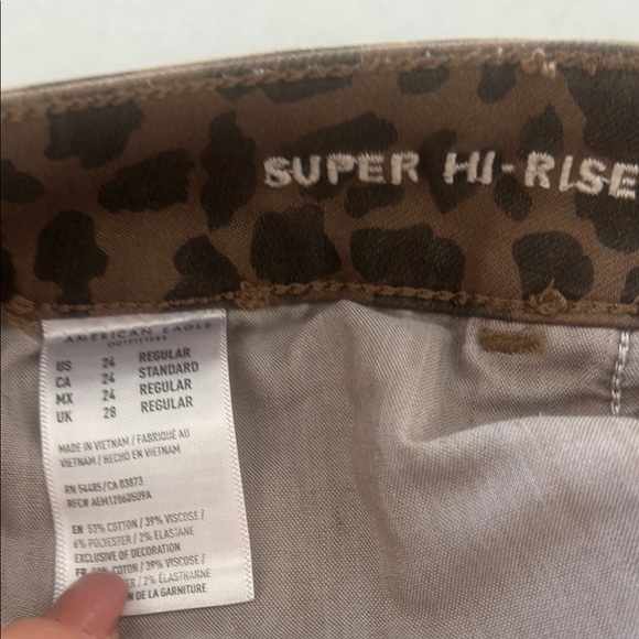 American Eagle Leopard Print Super Hi-Rise Jegging, - Picture 3 of 7